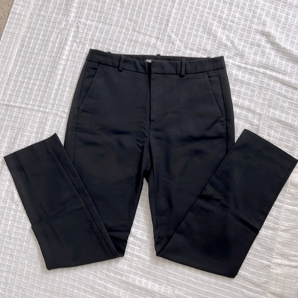 Zara Black Tapered Midrise Pants